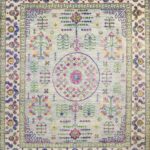 8'1"x10'1" Decorative Wool Hand-Knotted Rug