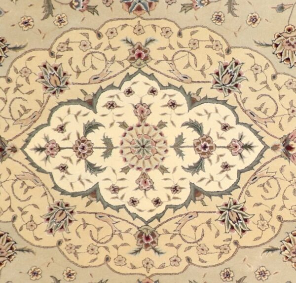 7’11”x10’9” Traditional Tan Wool & Silk Hand-Tufted Rug - Direct Rug Import | Rugs in Chicago, Indiana,South Bend,Granger