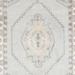 4'x6' Traditional Vintage Wool & Silk Hand-Tufted Rug - Image 2