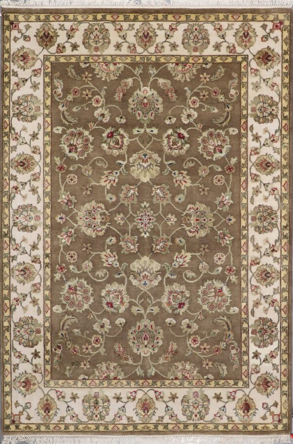 6'1"x8'10" Traditional Tan Wool&silk Hand-Knotted Rug - Direct Rug Import | Rugs in Chicago, Indiana,South Bend,Granger