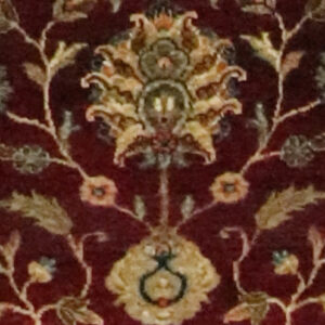 2’7″x4’ Traditional Velvet and Gold Wool Hand-Knotted Rug